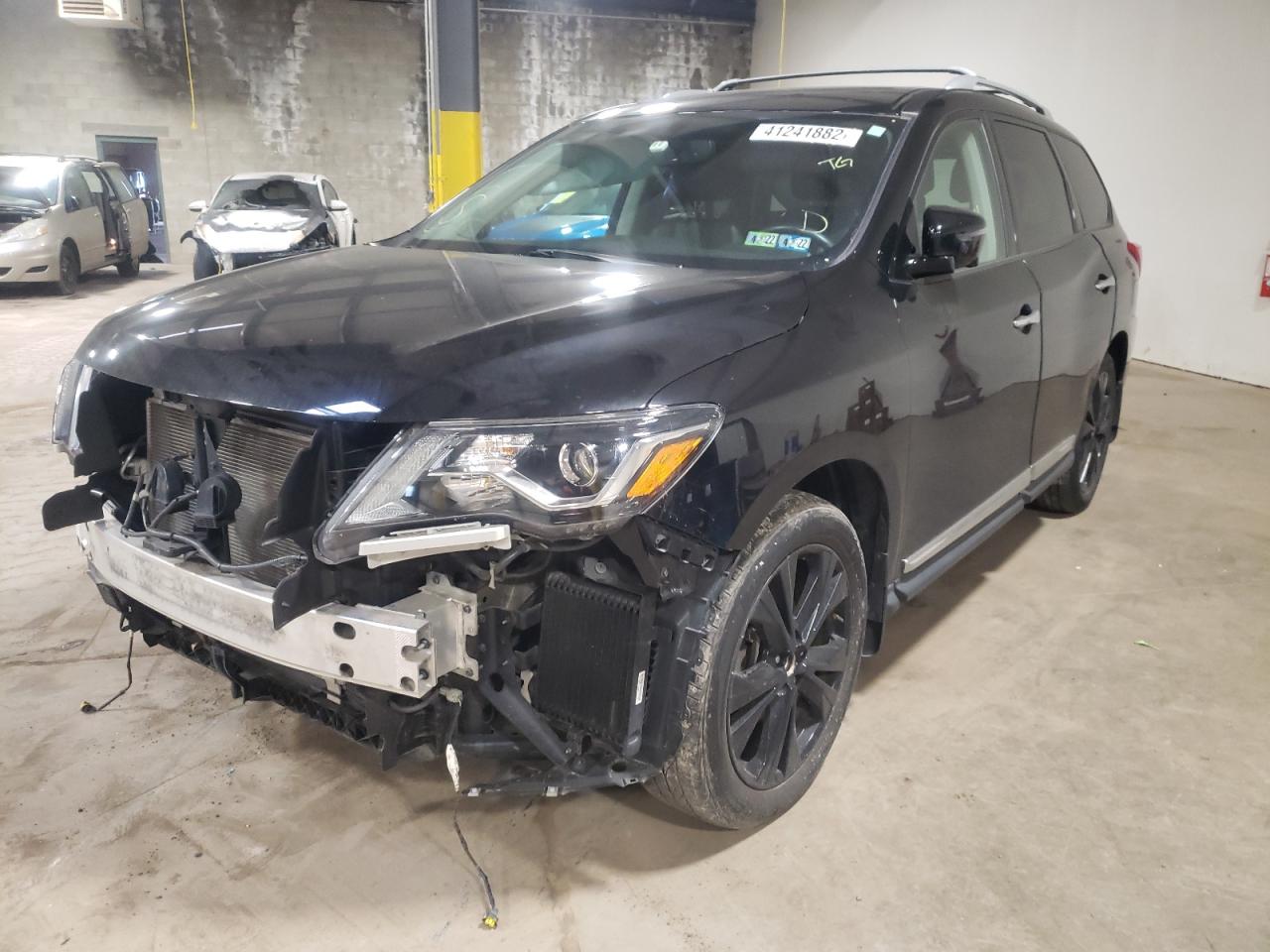 Photo 2 from auction – 2017 NISSAN PATHFINDER with VIN 5N1DR2MN2HC697802