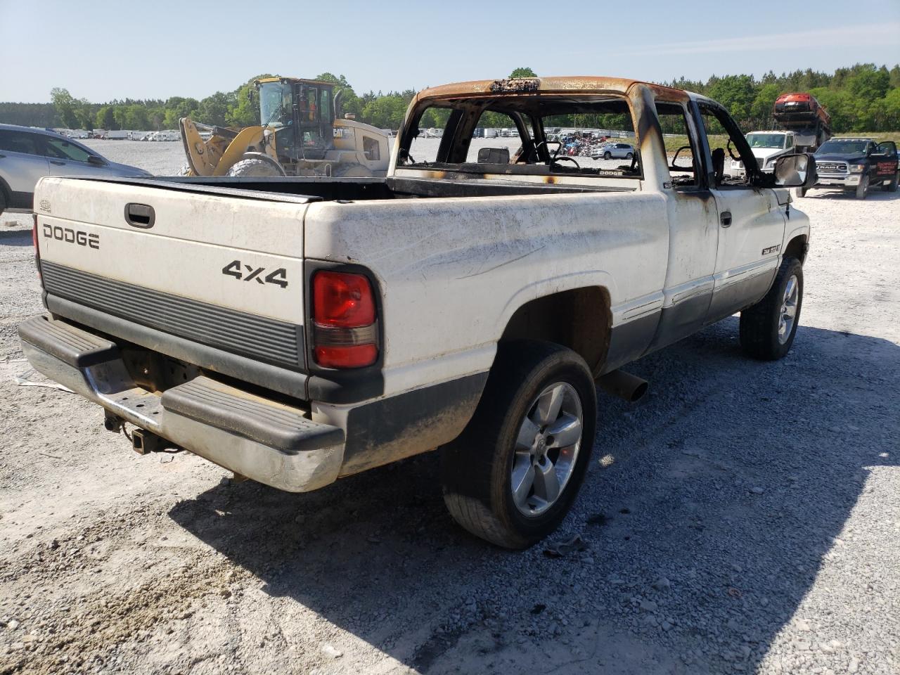 Photo 4 from auction – 1998 DODGE RAM 1500 with VIN 3B7HF12Z1WM289592