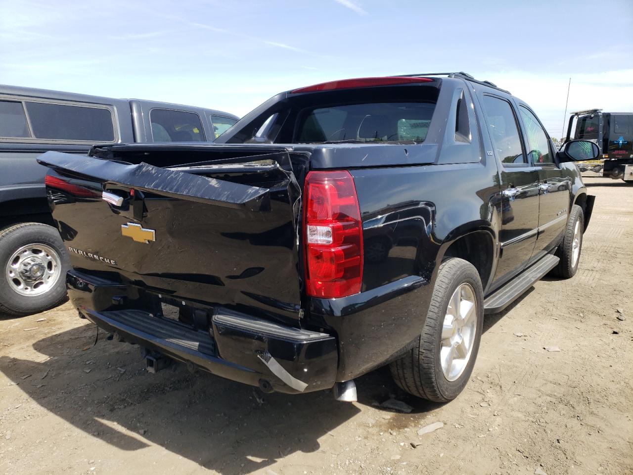 Photo 4 from auction – 2012 CHEVROLET AVALANCHE with VIN 3GNMCGE04CG311934