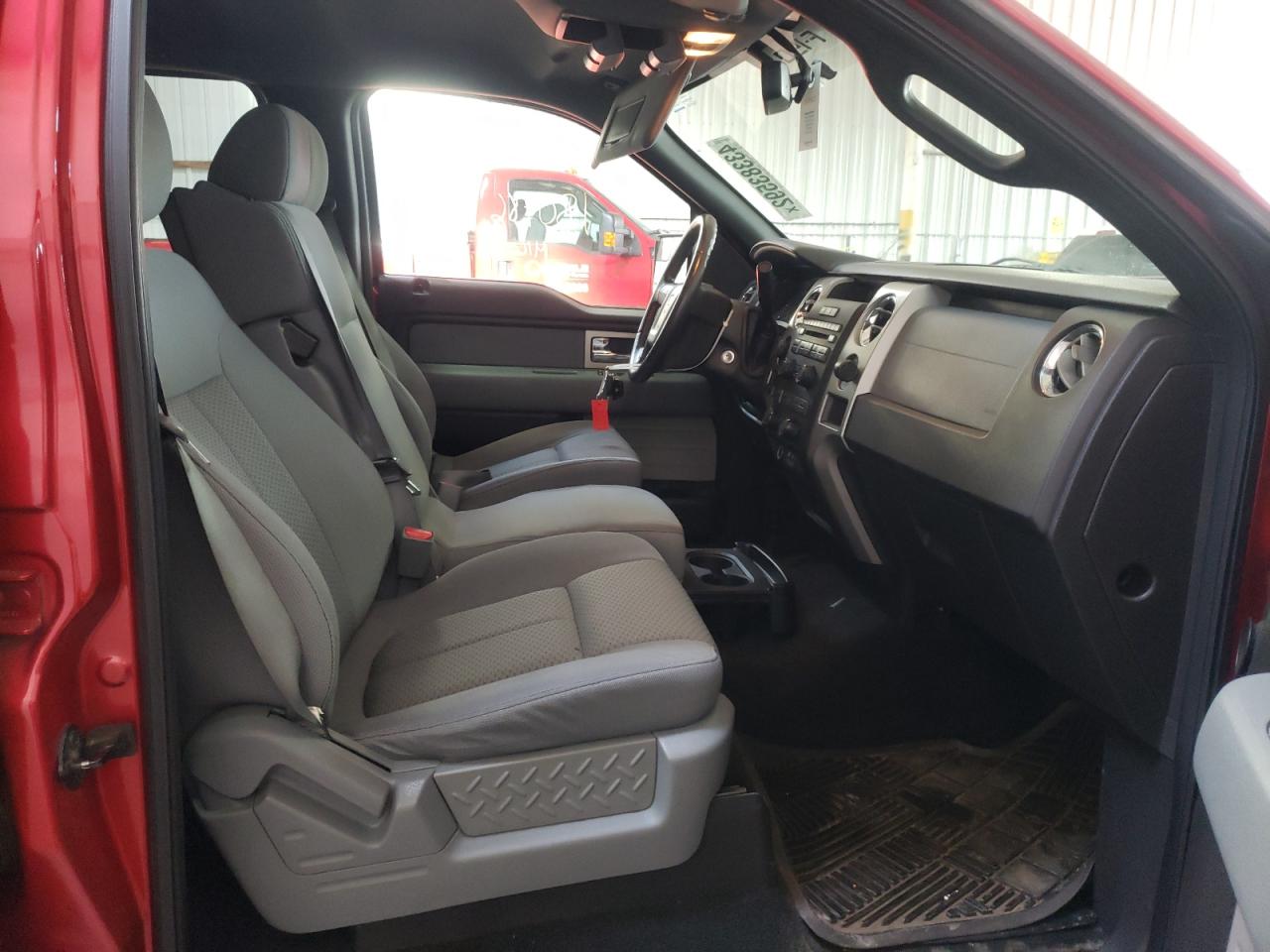 Photo 5 from auction – 2011 FORD F150 SUPER with VIN 1FTFW1EF8BFA12215