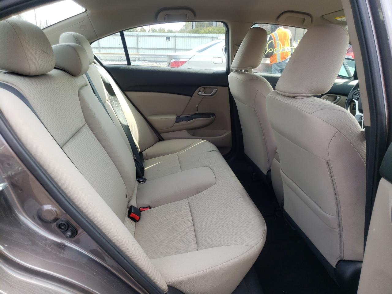 Photo 6 from auction – 2015 HONDA CIVIC LX with VIN 19XFB2F58FE274954