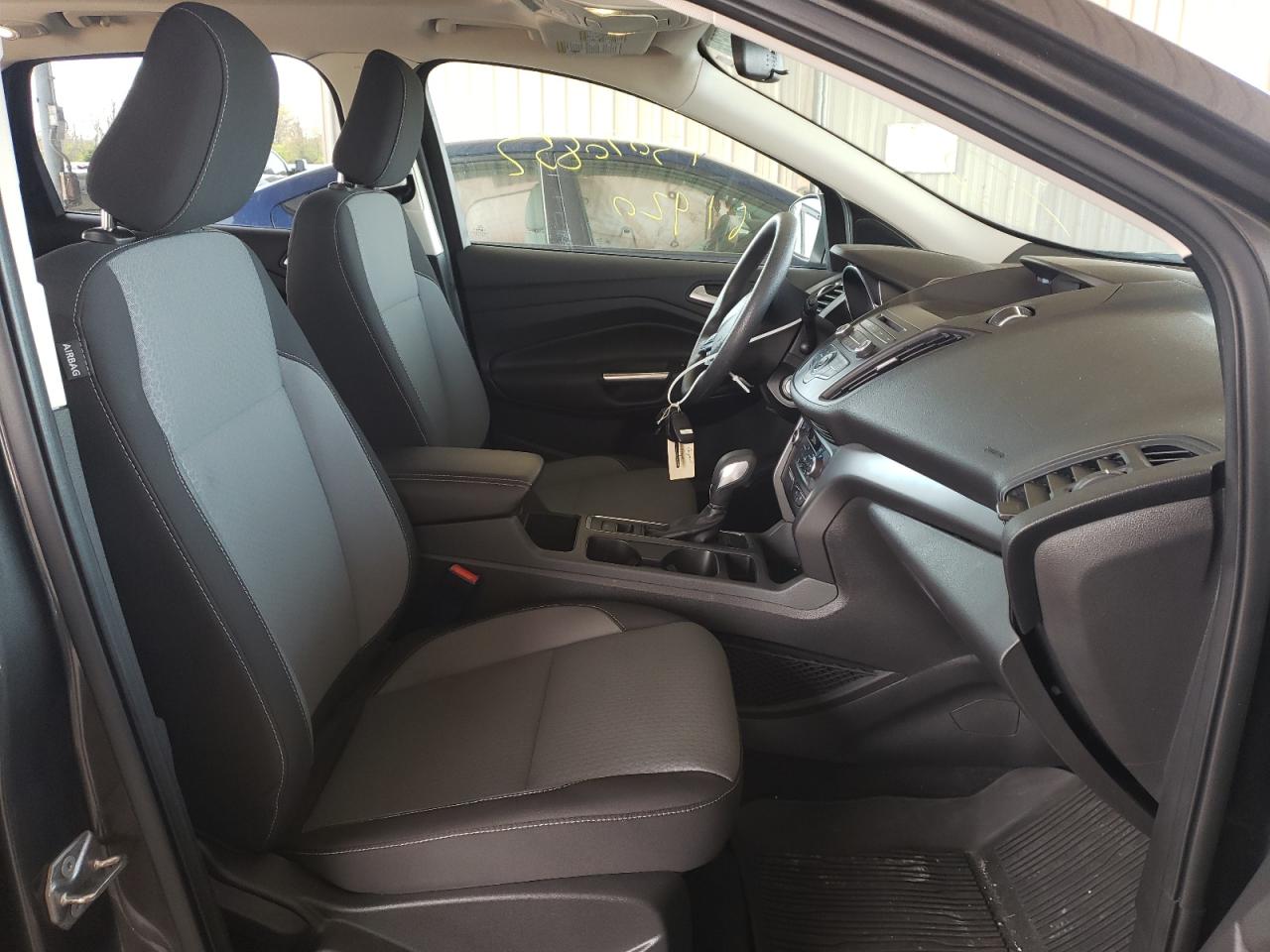 Photo 5 from auction – 2018 FORD ESCAPE SE with VIN 1FMCU0GD4JUB07715