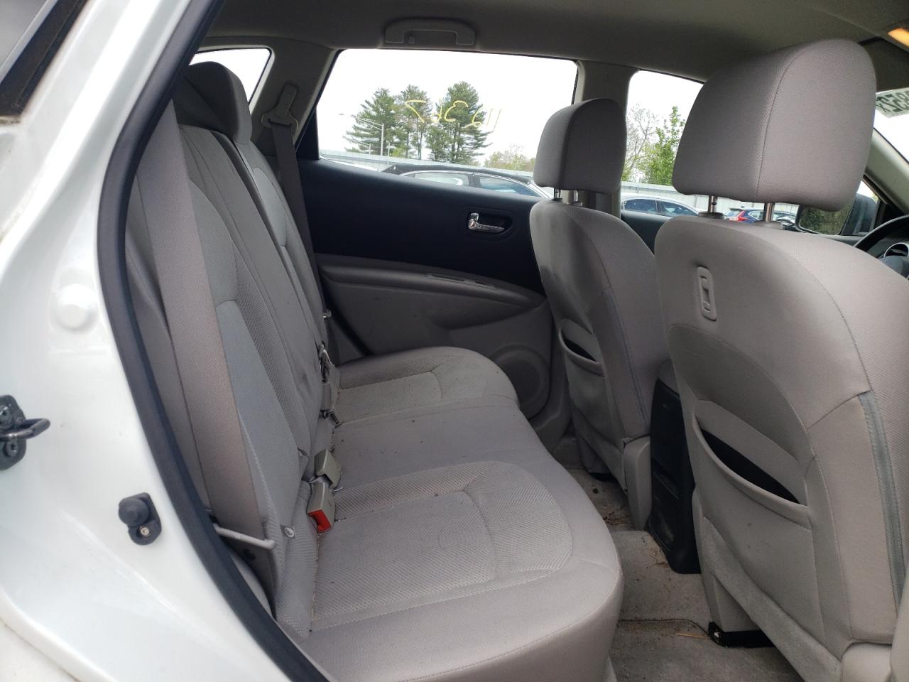 Photo 6 from auction – 2011 NISSAN ROGUE S with VIN JN8AS5MV7BW314010
