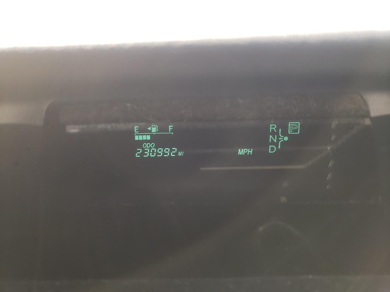 Photo 8 from auction – 2004 TOYOTA PRIUS with VIN JTDKB22U540010494