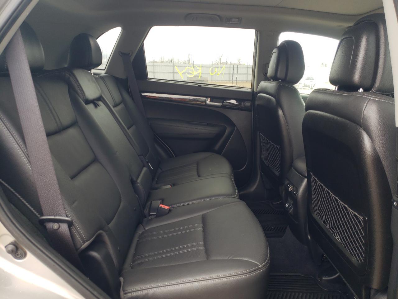 Photo 6 from auction – 2015 KIA SORENTO EX with VIN 5XYKUDA76FG551360