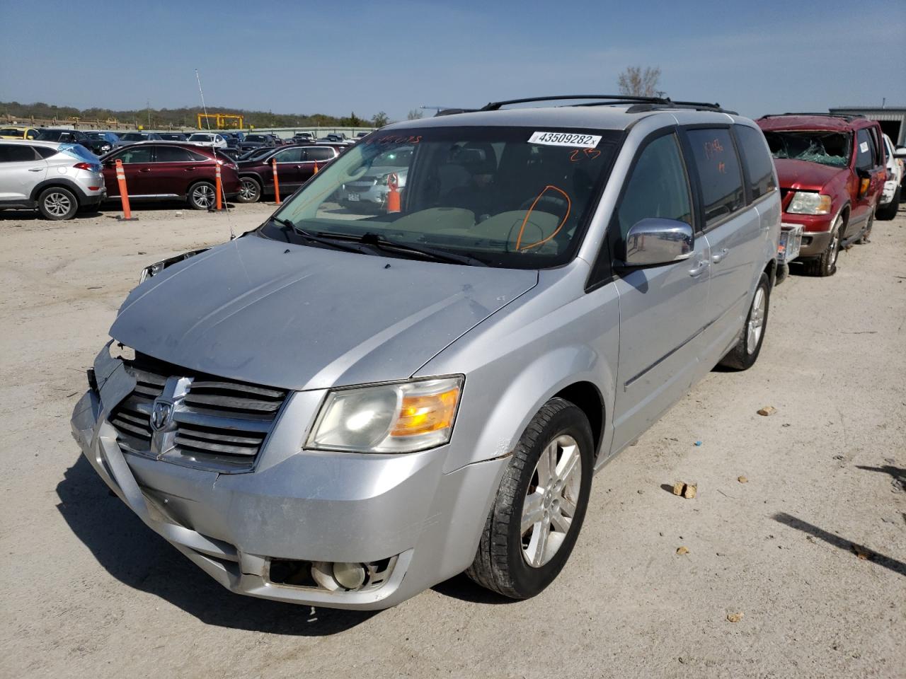 Photo 2 from auction – 2008 DODGE GRAND CARA with VIN 2D8HN54X78R645093