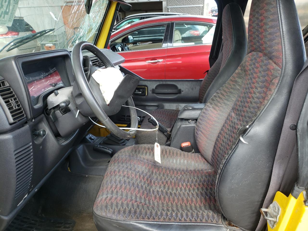 Photo 5 from auction – 2000 JEEP WRANGLER / with VIN 1J4FA49S7YP744713