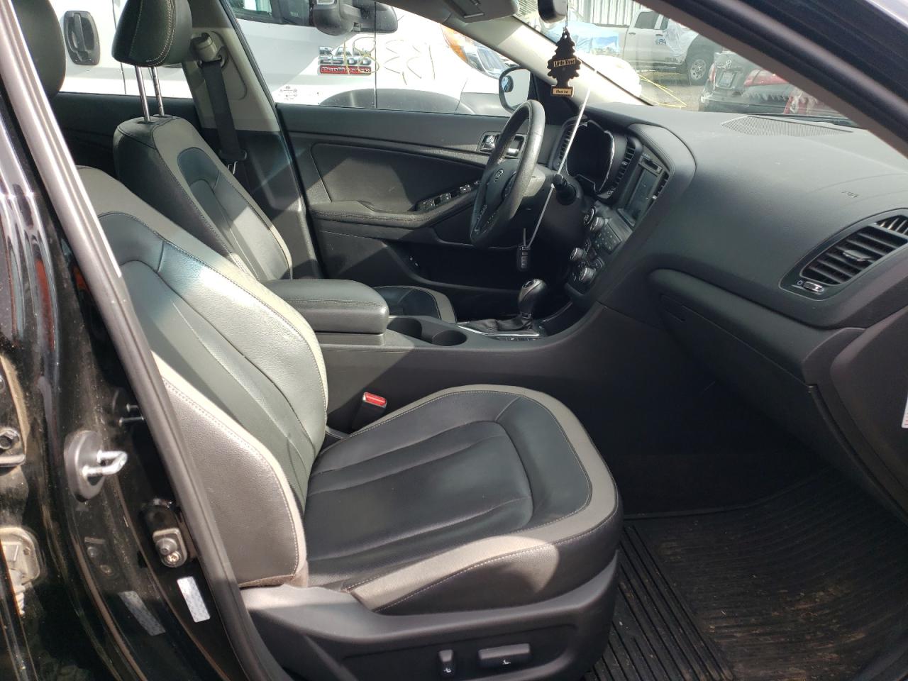 Photo 5 from auction – 2012 KIA OPTIMA HYB with VIN KNAGM4AD5C5015187