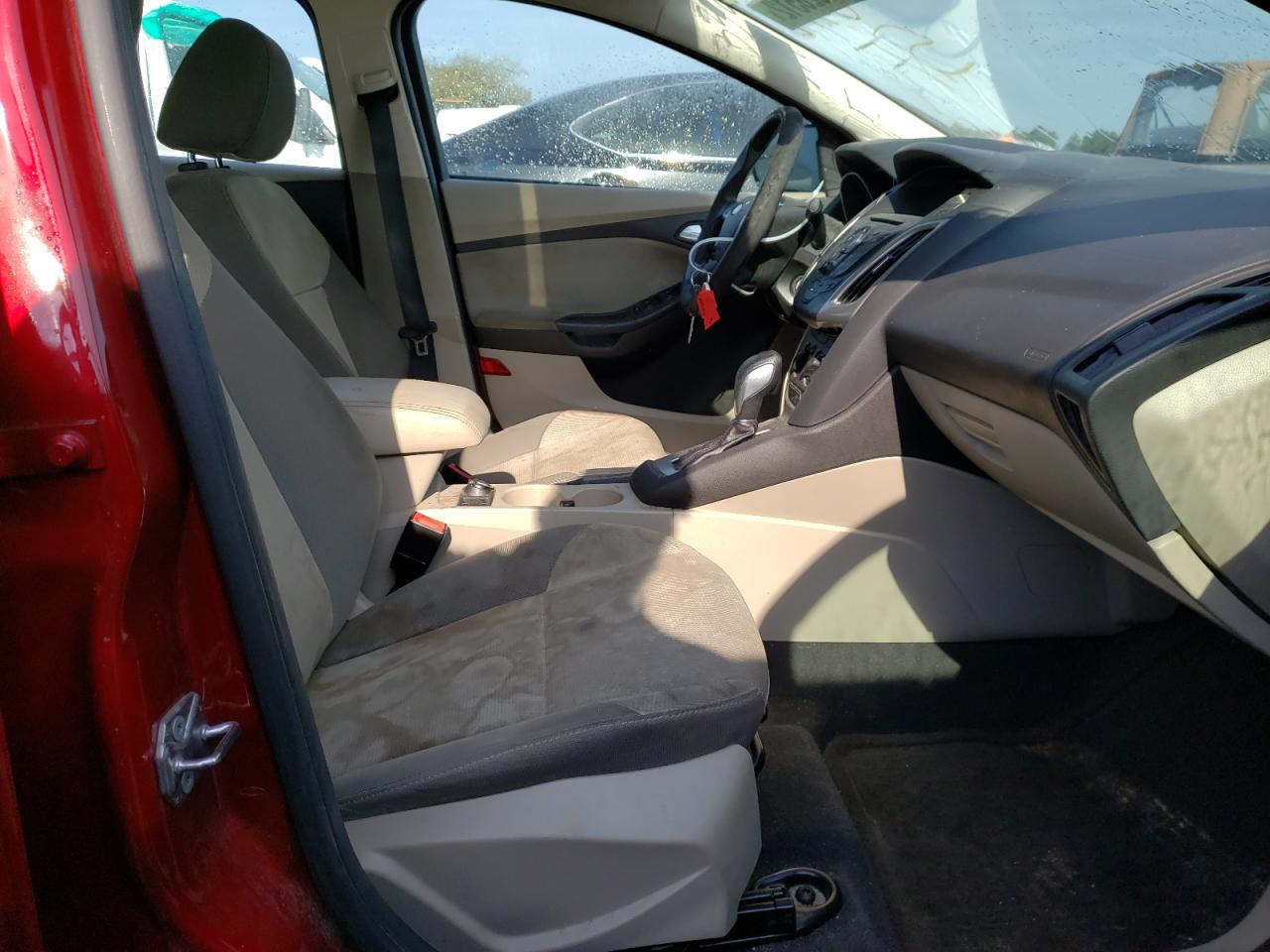 Photo 5 from auction – 2014 FORD FOCUS SE with VIN 1FADP3F25EL447894