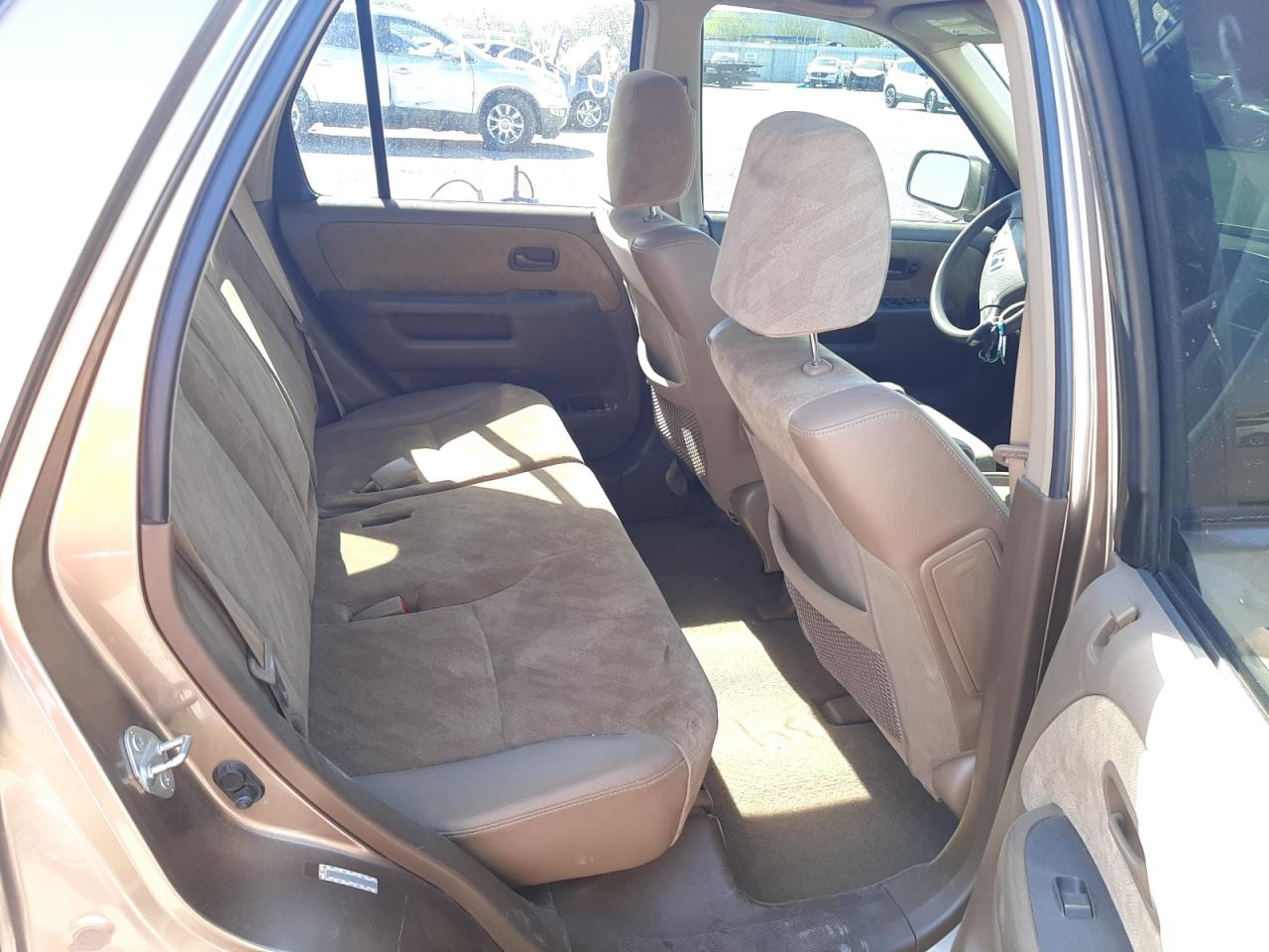 Photo 6 from auction – 2002 HONDA CR-V EX with VIN JHLRD78802C088955
