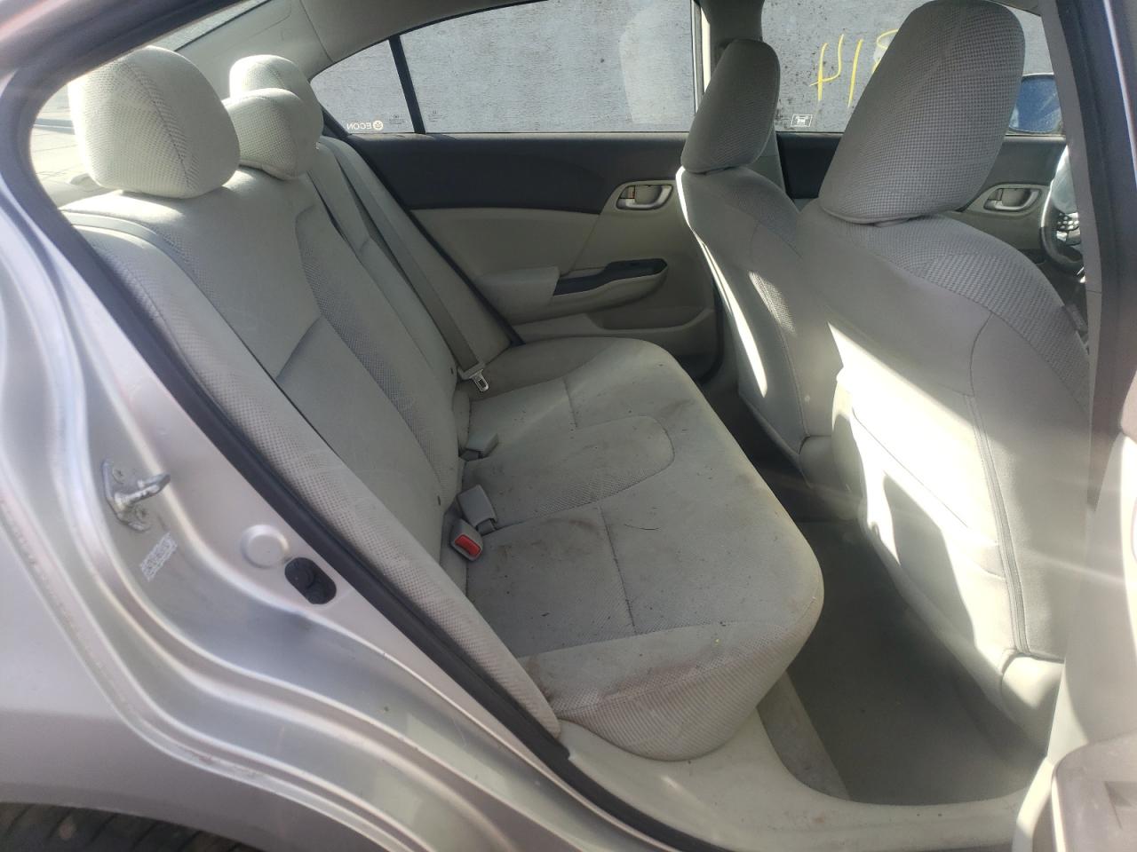 Photo 6 from auction – 2012 HONDA CIVIC LX with VIN 2HGFB2F59CH301760