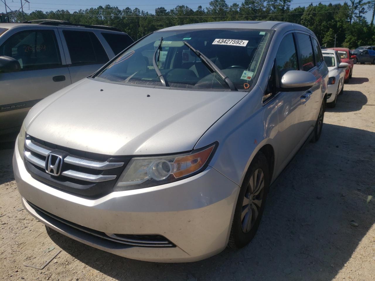 Photo 2 from auction – 2015 HONDA ODYSSEY EX with VIN 5FNRL5H63FB020919