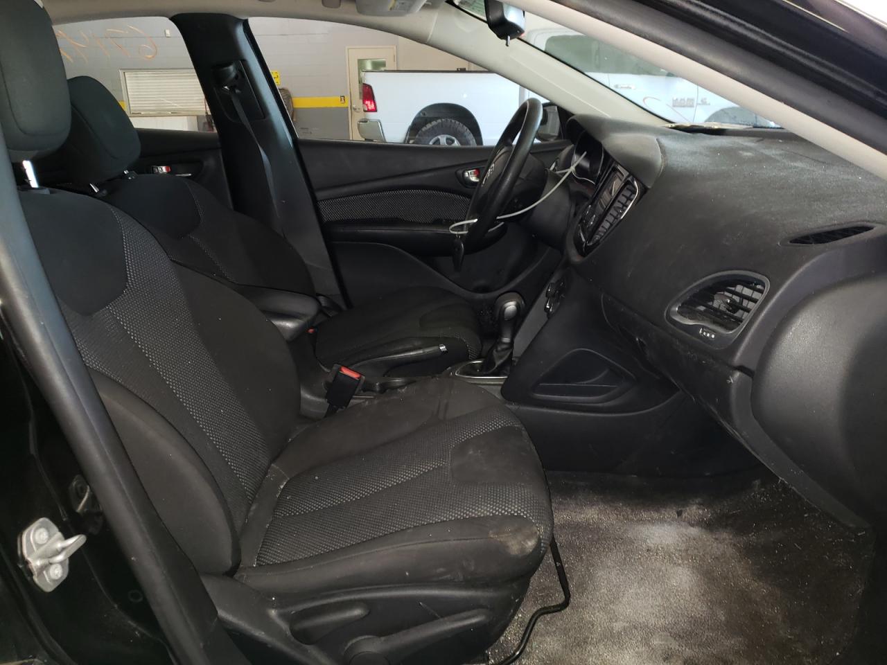Photo 5 from auction – 2016 DODGE DART SE with VIN 1C3CDFAA2GD767366