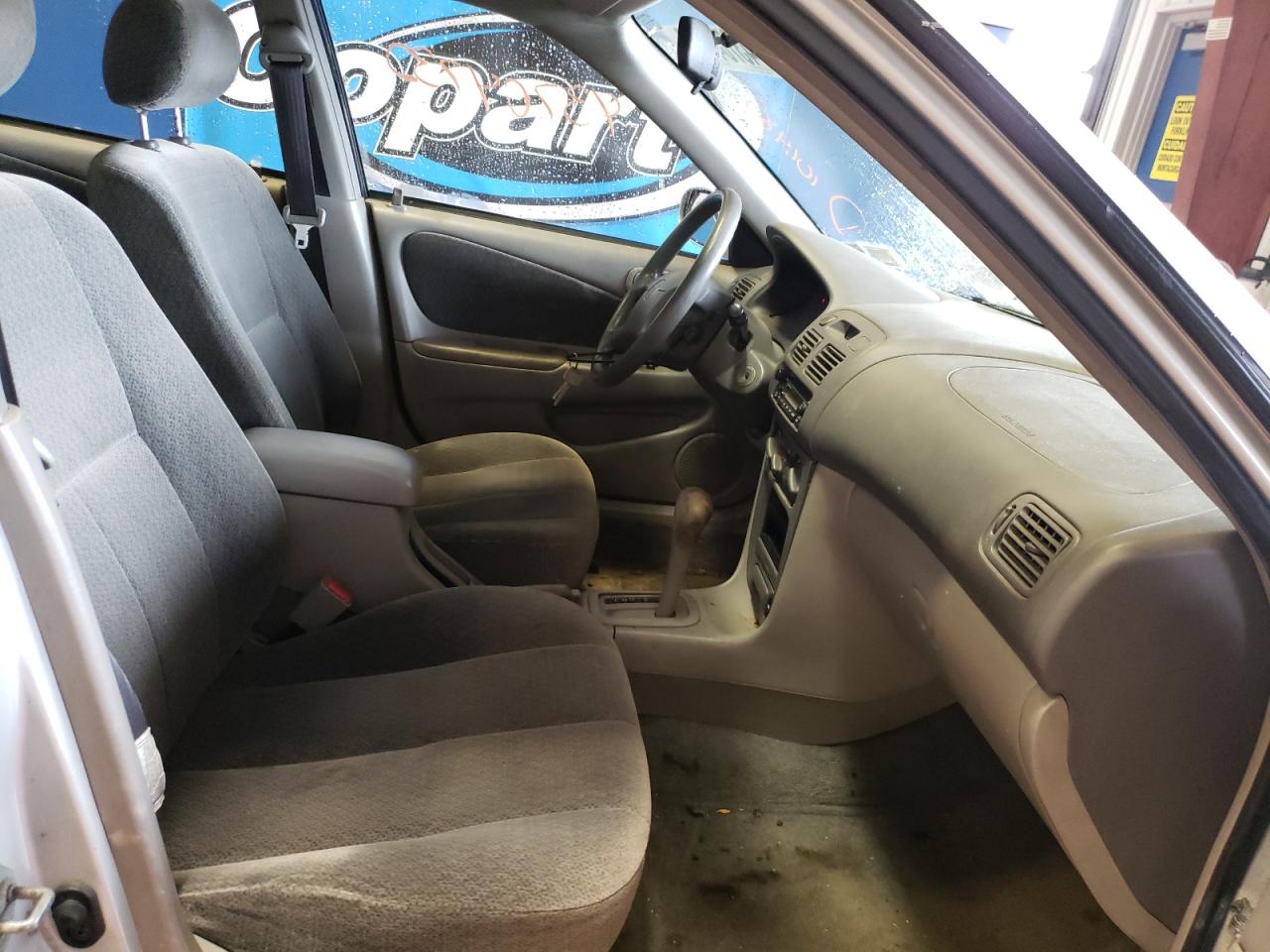 Photo 5 from auction – 2001 TOYOTA COROLLA CE with VIN 2T1BR12E51C848539