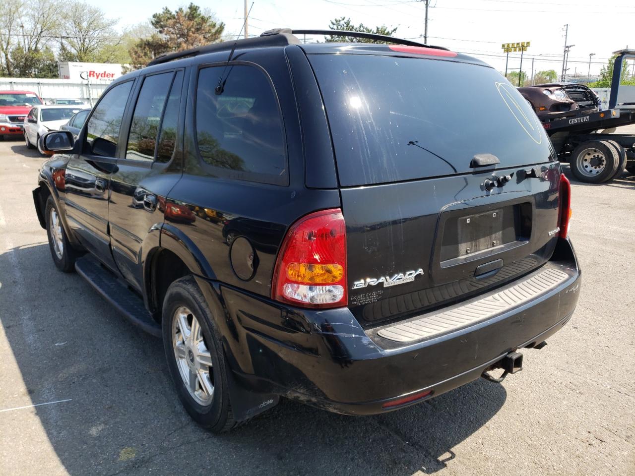 Photo 3 from auction – 2003 OLDSMOBILE BRAVADA with VIN 1GHDT13S832335103