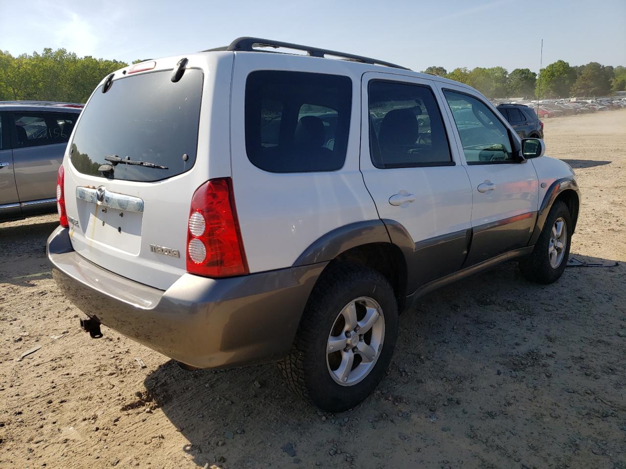 Photo 4 from auction – 2005 MAZDA TRIBUTE S with VIN 4F2CZ06185KM39834