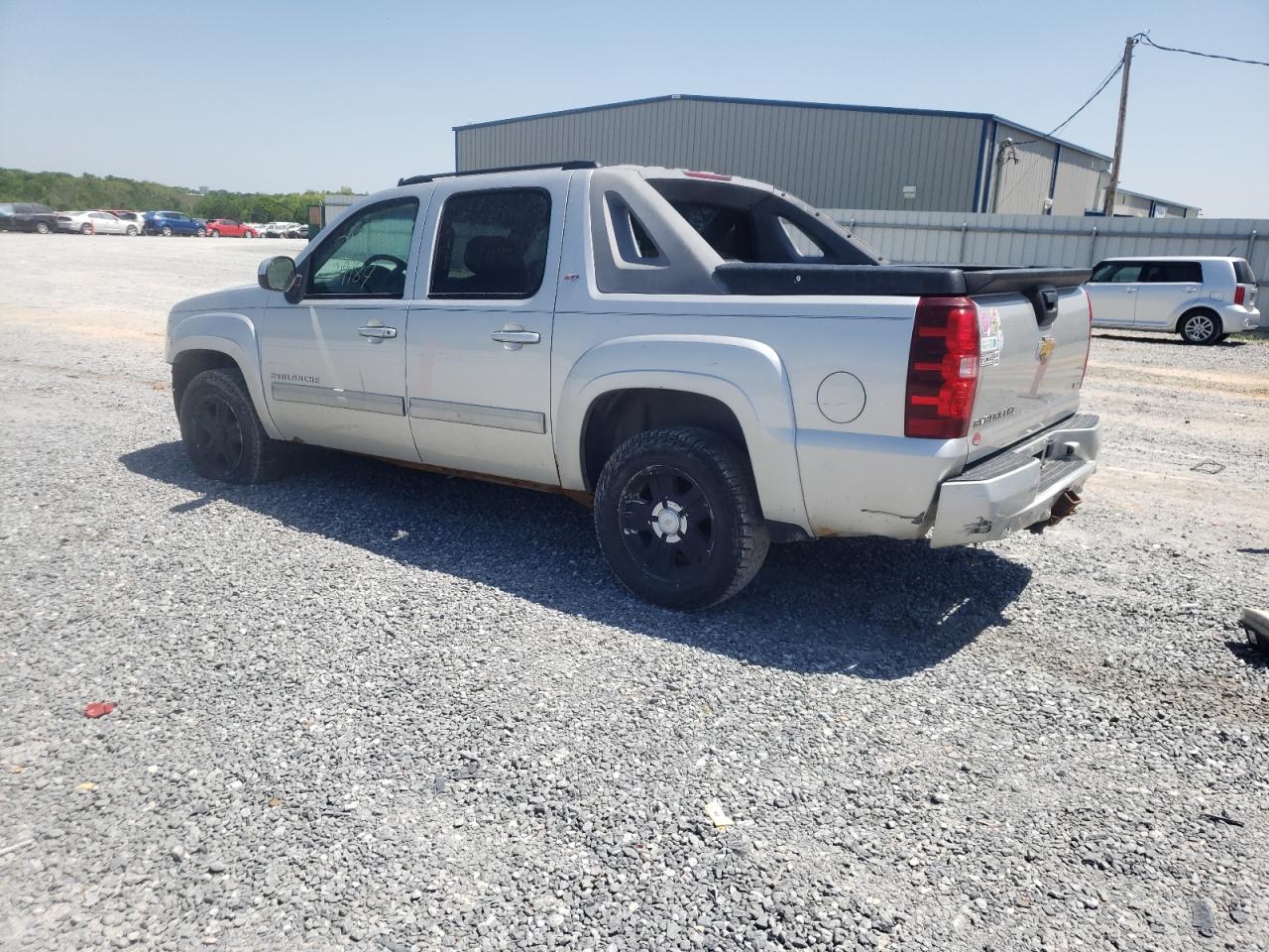 Photo 3 from auction – 2010 CHEVROLET AVALANCHE with VIN 3GNVKFE09AG194849