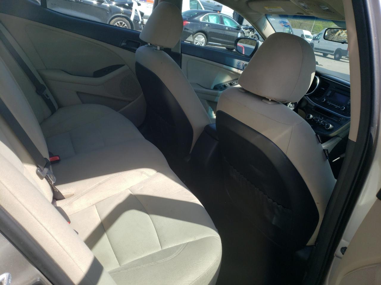 Photo 6 from auction – 2015 KIA OPTIMA LX with VIN KNAGM4A75F5538448