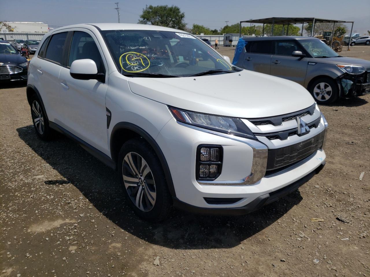 MITSUBISHI OUTLANDER 2021 with VIN JA4APUAU6MU027642 - Photo from auction
