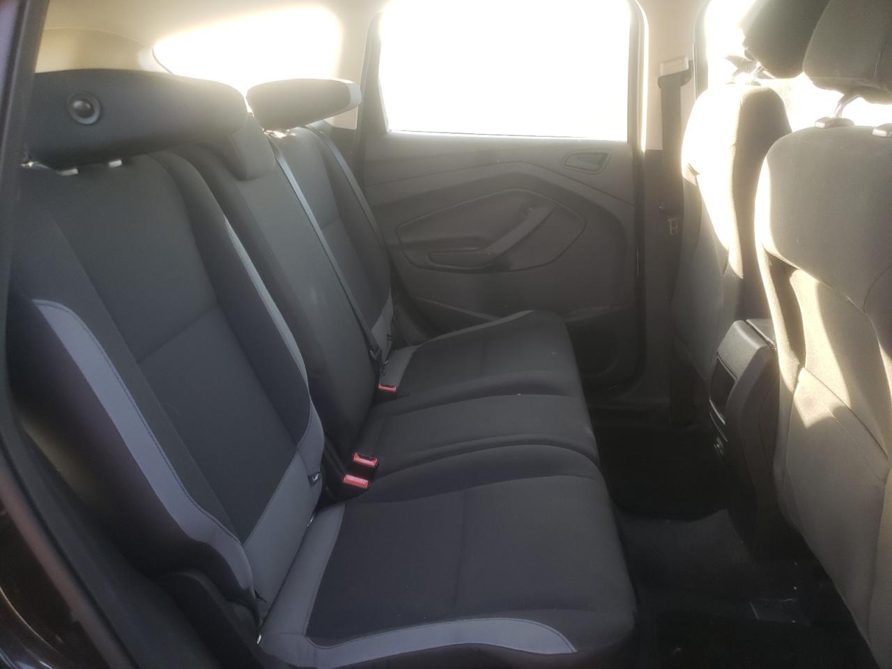 صورة رقم 6 من المزاد - 2013 FORD ESCAPE S مع VIN 1FMCU0F75DUB49956
