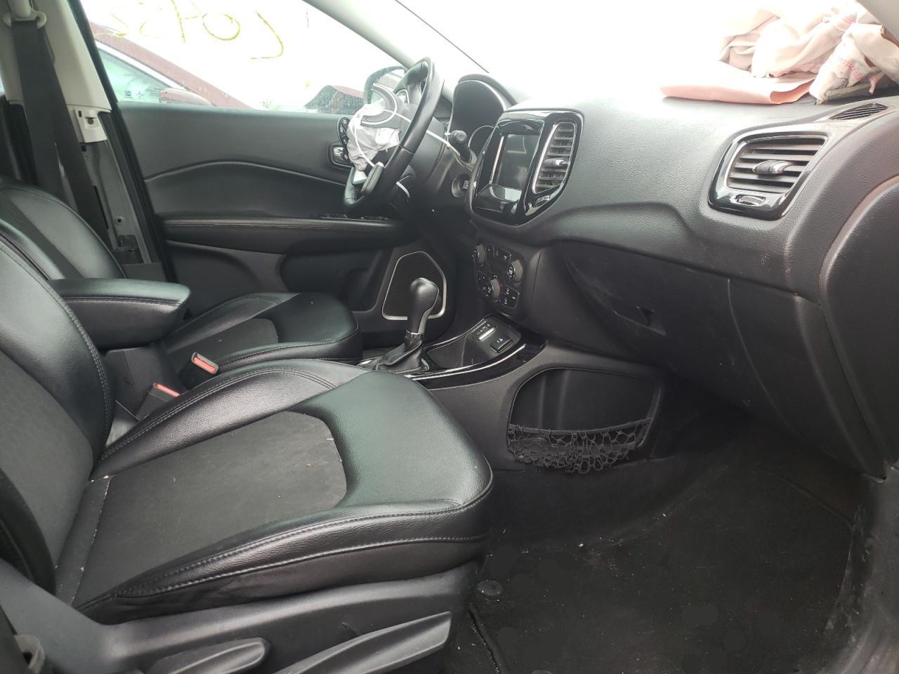 Photo 5 from auction – 2019 JEEP COMPASS LA with VIN 3C4NJCBB2KT706606