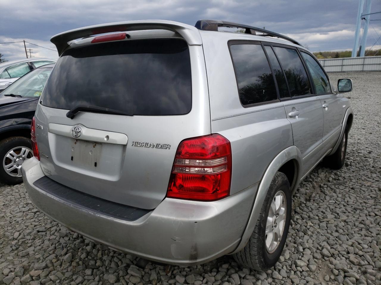 Photo 4 from auction – 2002 TOYOTA HIGHLANDER with VIN JTEHF21A320048031