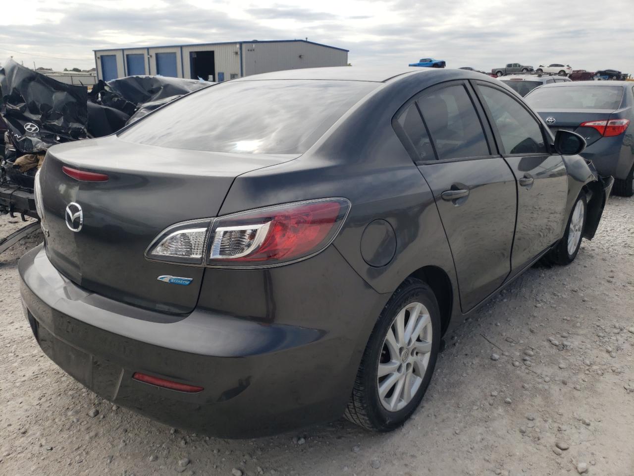 Photo 4 from auction – 2012 MAZDA 3 I with VIN JM1BL1V75C1698163