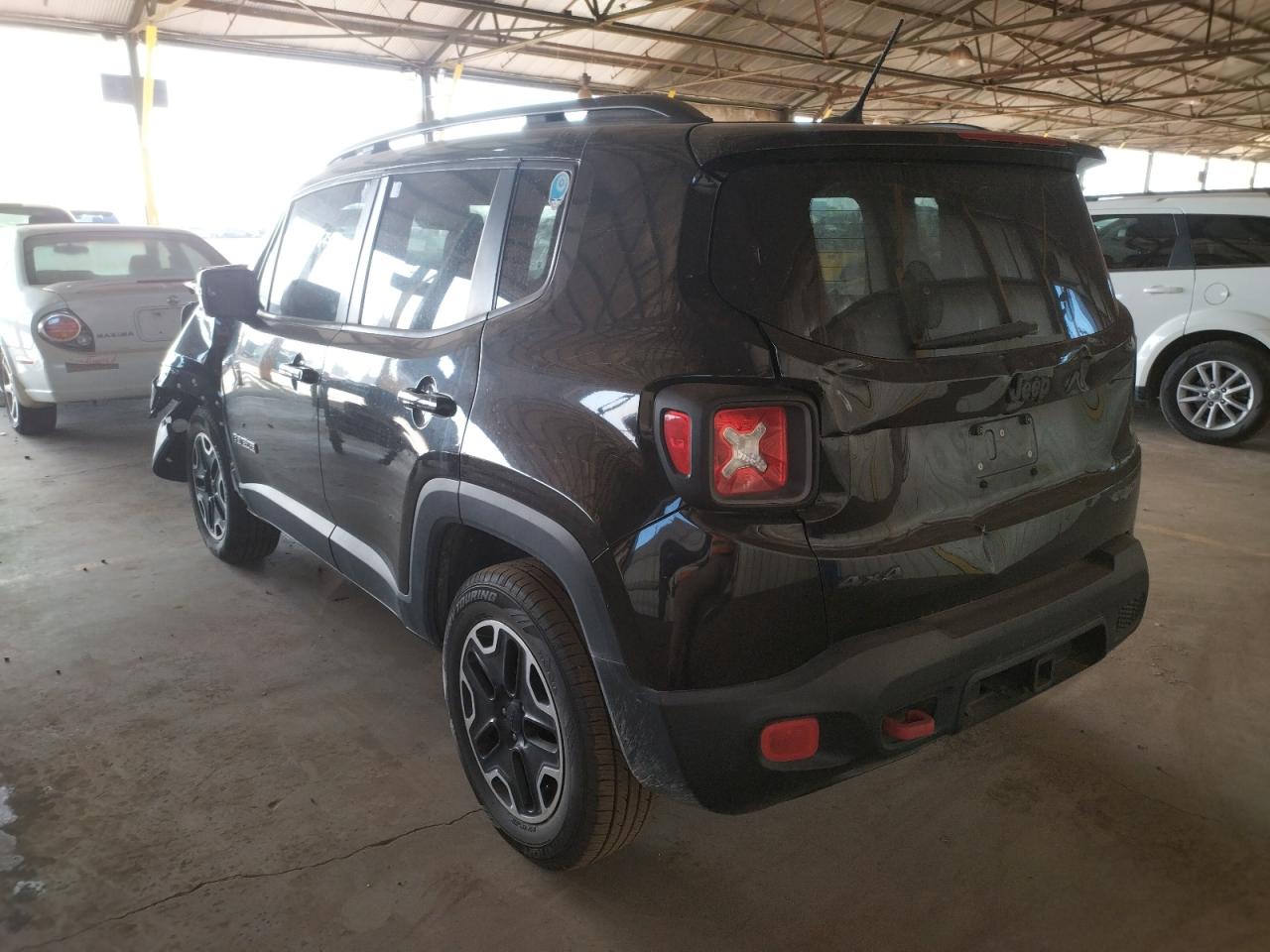 Photo 3 from auction – 2016 JEEP RENEGADE T with VIN ZACCJBCT5GPD09902