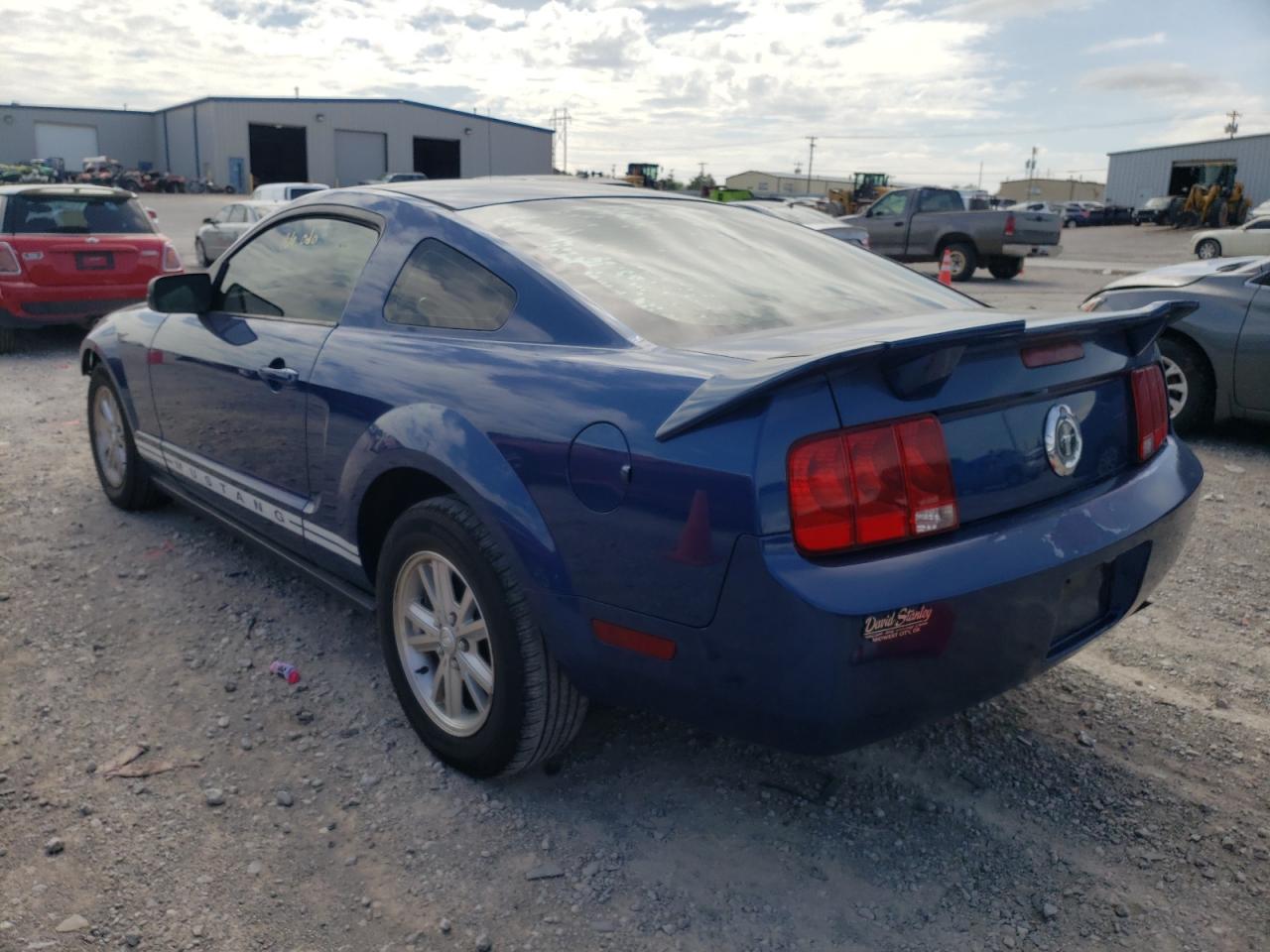 Photo 3 from auction – 2008 FORD MUSTANG with VIN 1ZVHT80N185129137