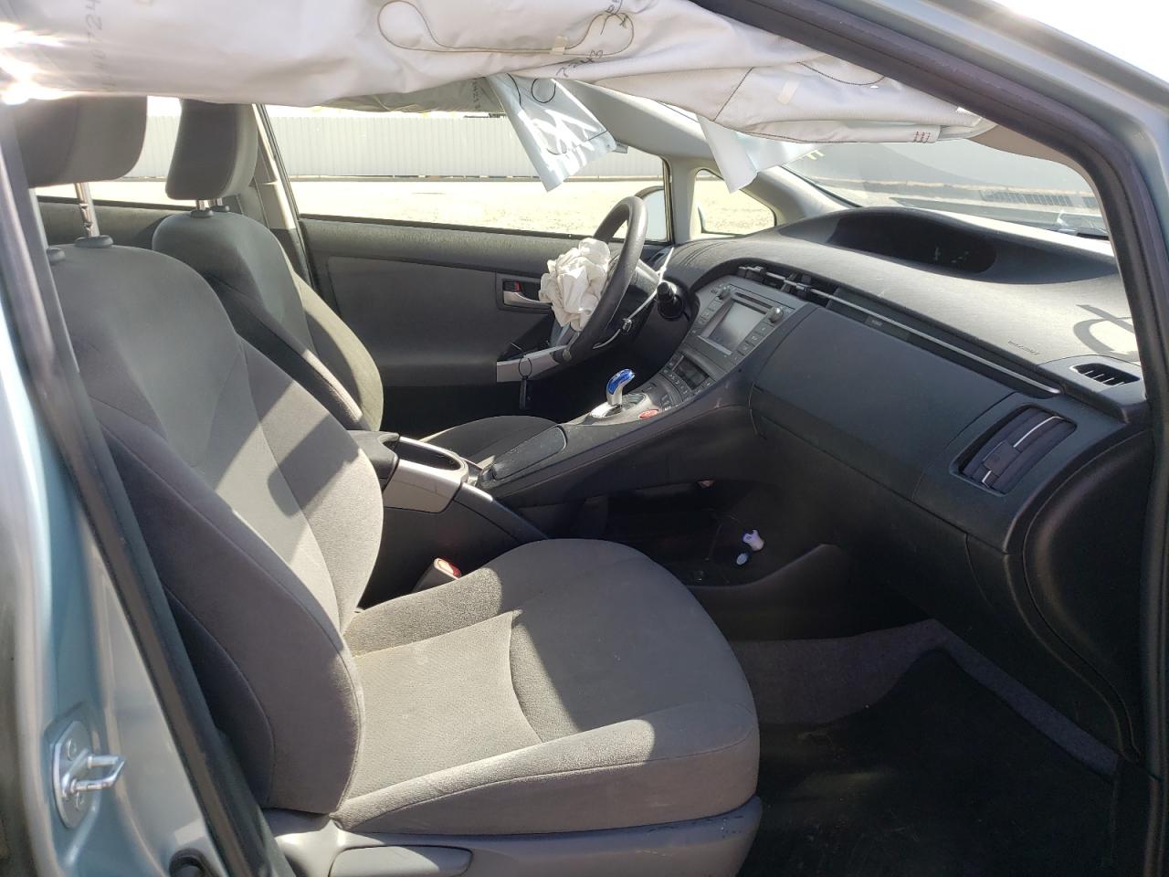Photo 5 from auction – 2015 TOYOTA PRIUS with VIN JTDKN3DU0F1885473