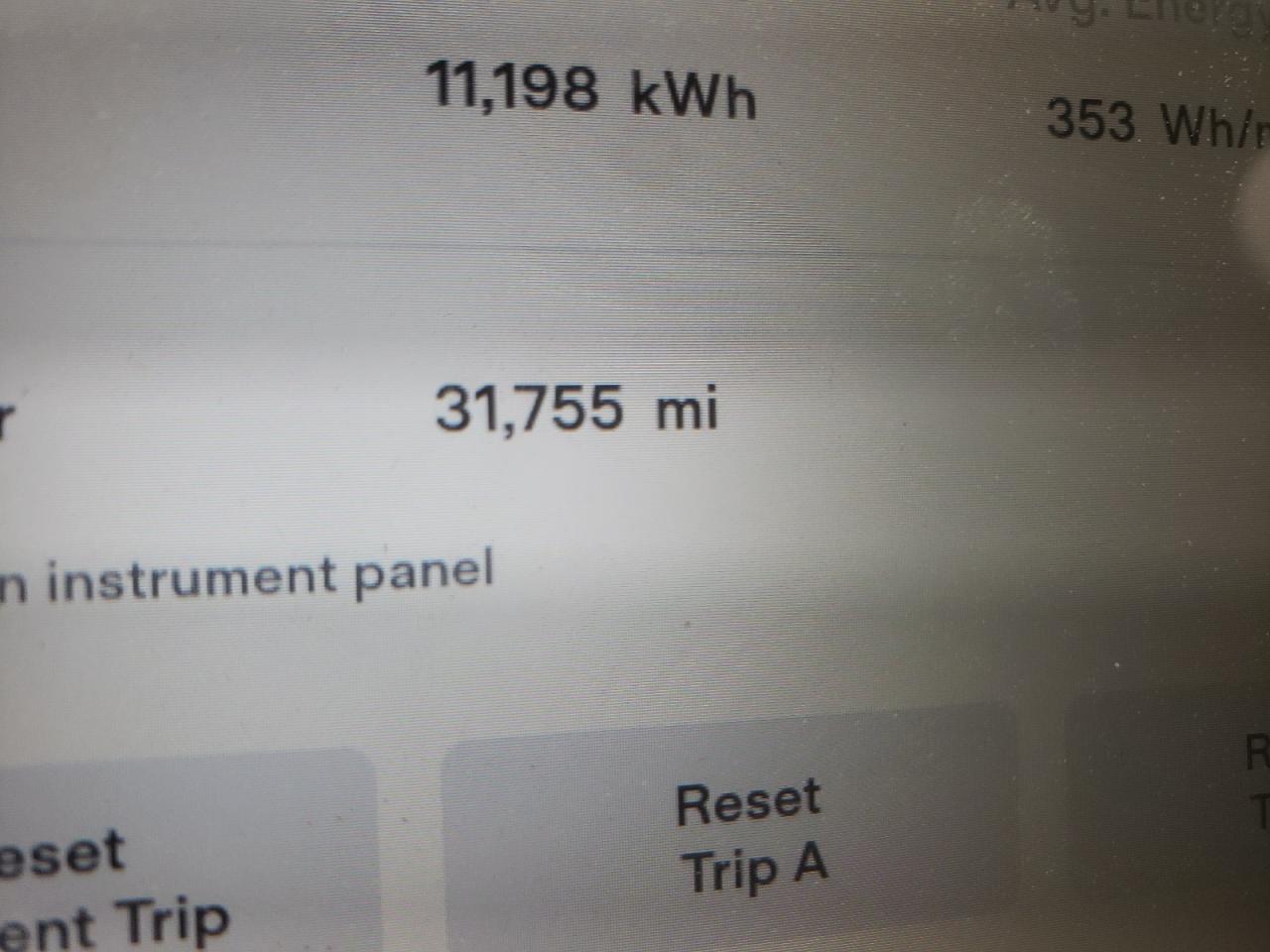Photo 8 from auction – 2020 TESLA MODEL X with VIN 5YJXCBE23LF233890