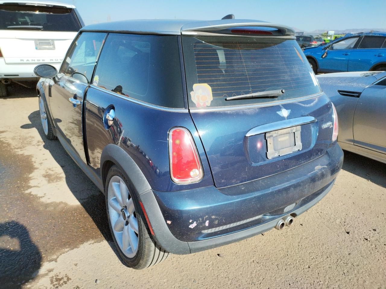 Photo 3 from auction – 2006 MINI COOPER S with VIN WMWRE33546TJ38310