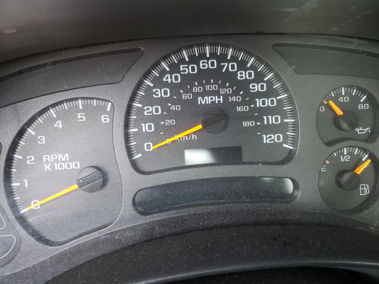 Photo 8 from auction – 2004 CHEVROLET SILVERADO with VIN 1GCEK14T84E215886
