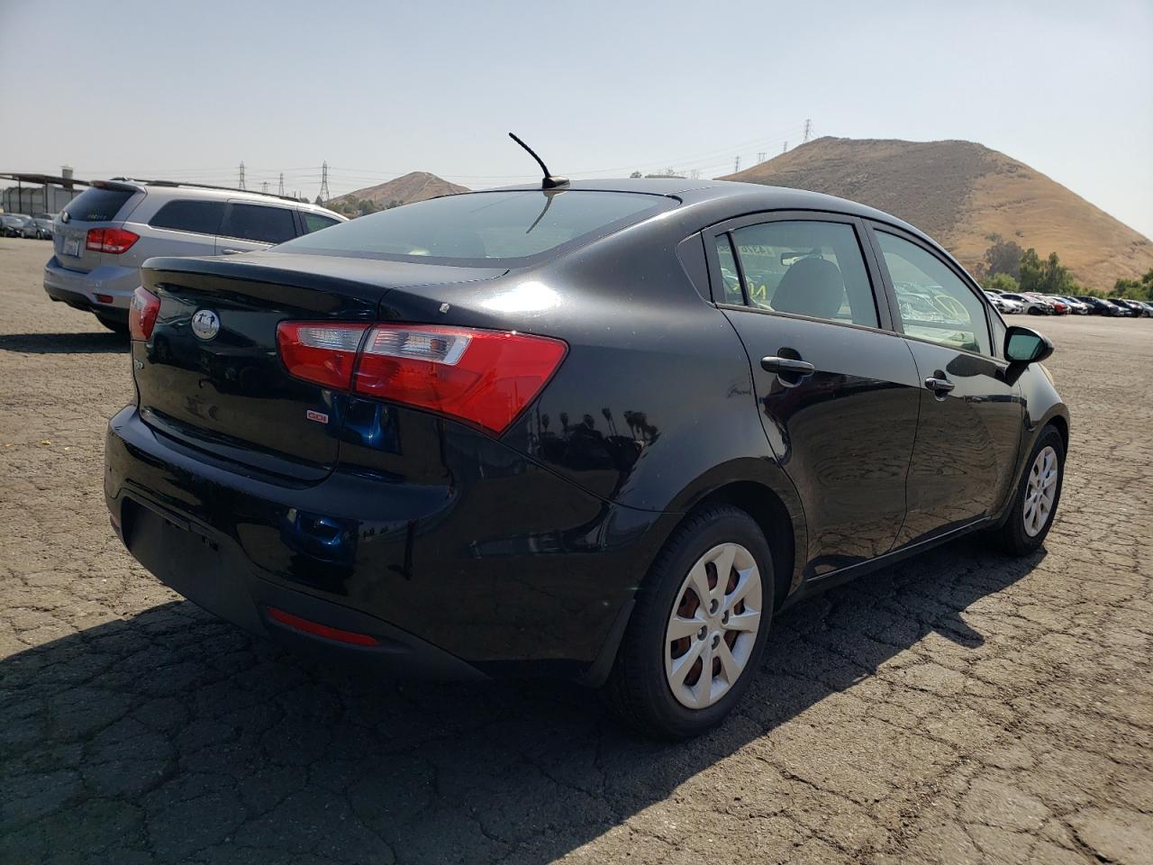 Photo 4 from auction – 2013 KIA RIO LX with VIN KNADM4A32D6212193