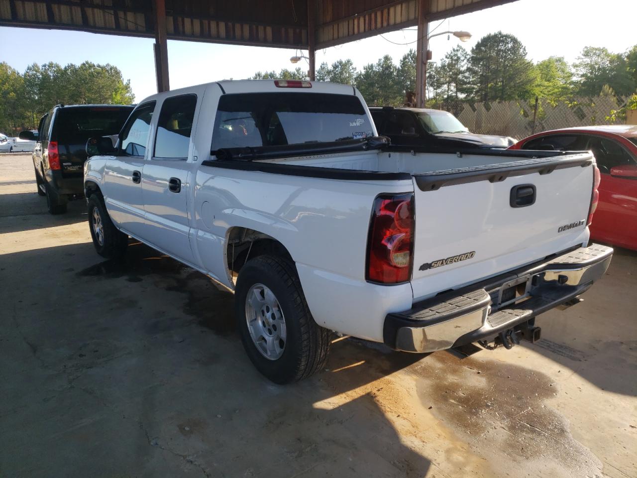Photo 3 from auction – 2005 CHEVROLET SILVERADO with VIN 2GCEC13T551193573