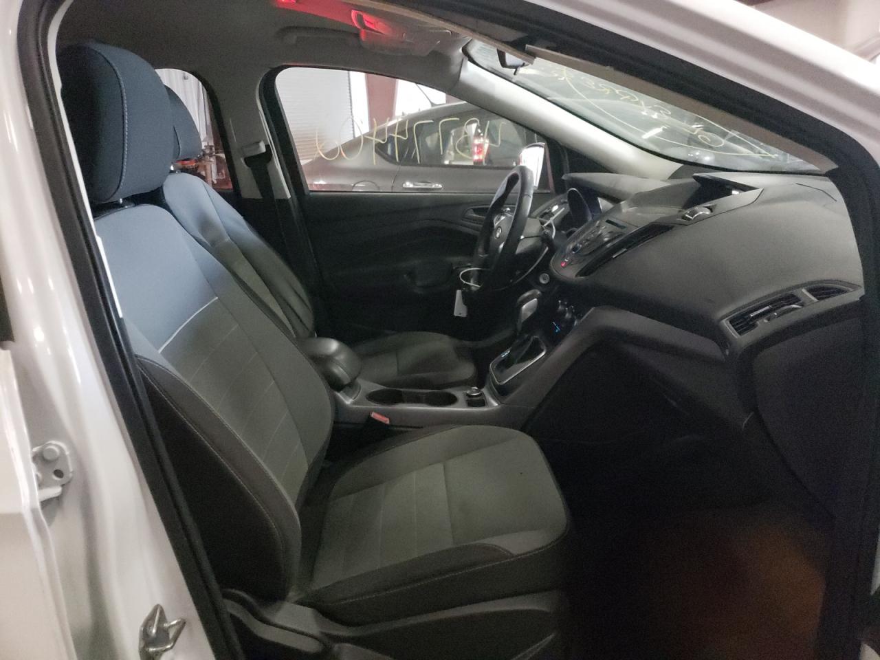 Photo 5 from auction – 2014 FORD ESCAPE SE with VIN 1FMCU0G9XEUD33033