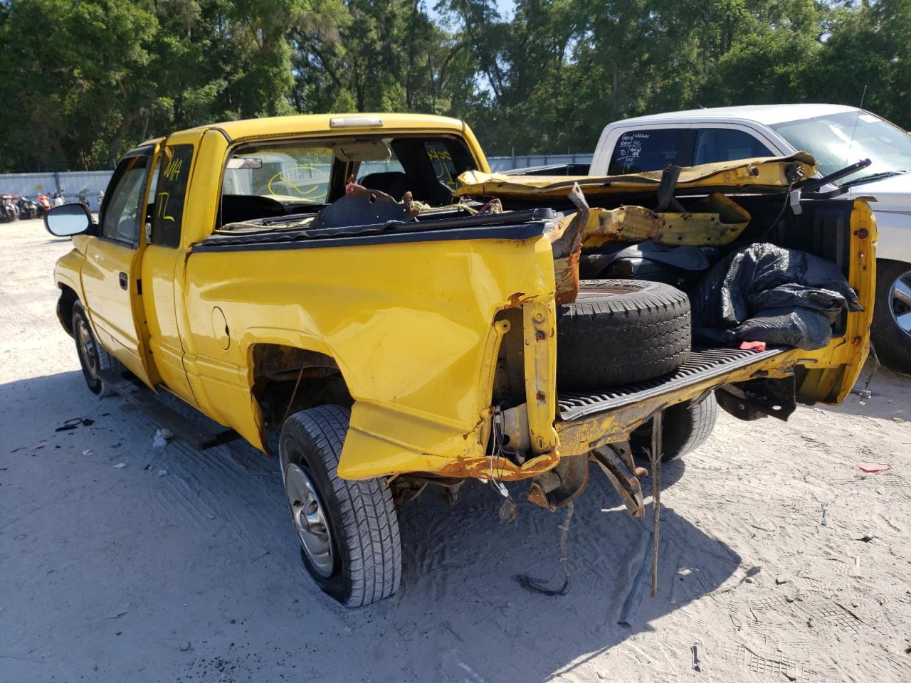 Photo 3 from auction – 1999 RAM ram 1500 with VIN 1B7HC13Z6XJ606465
