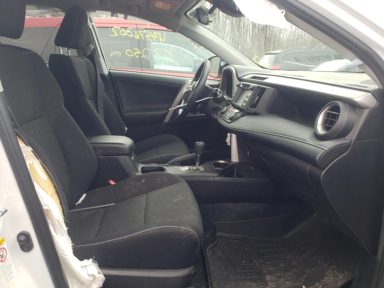 Photo 5 from auction – 2018 TOYOTA RAV4 ADVEN with VIN 2T3RFREV9JW791656