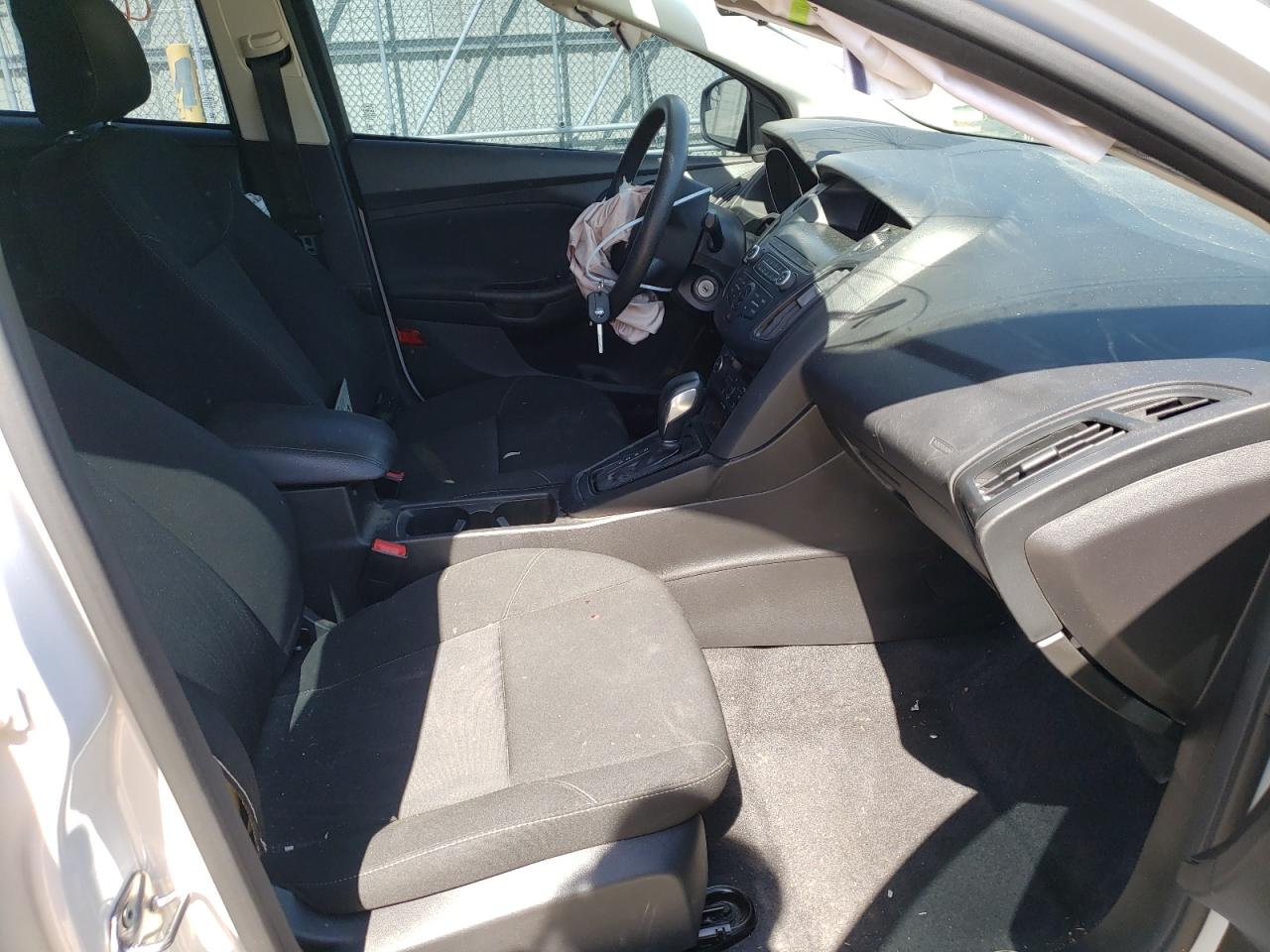 Photo 5 from auction – 2018 FORD FOCUS SE with VIN 1FADP3FE7JL307320