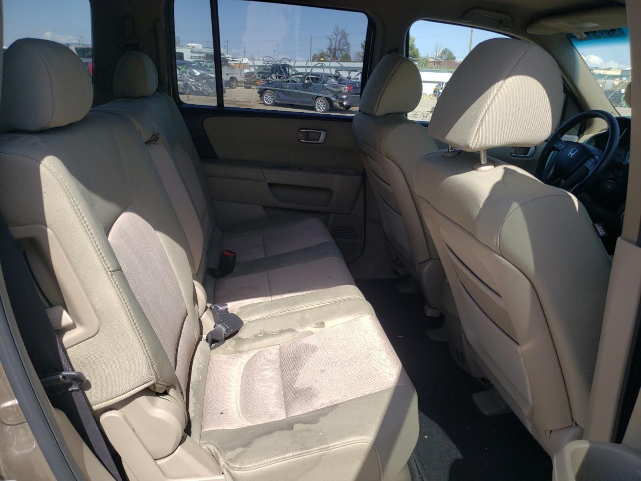 Photo 6 from auction – 2010 HONDA PILOT EX with VIN 5FNYF4H41AB035925