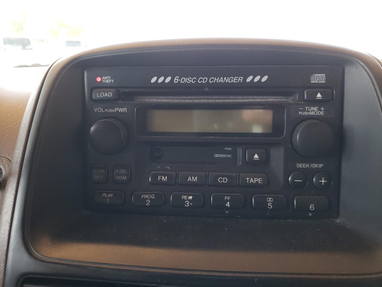 Photo 9 from auction – 2004 HONDA CR-V EX with VIN JHLRD78844C021357
