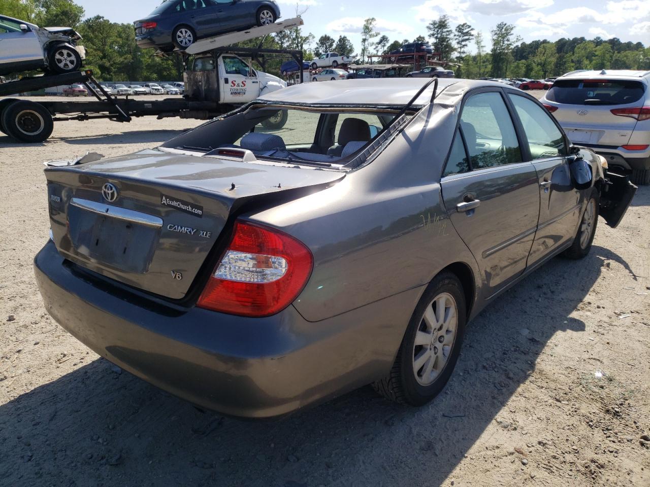 Photo 4 from auction – 2004 TOYOTA CAMRY LE with VIN 4T1BF32K94U573464
