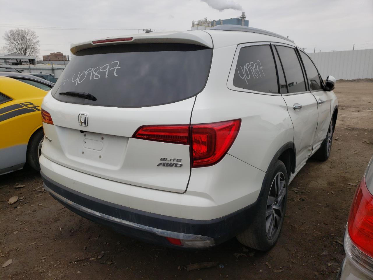 Photo 4 from auction – 2018 HONDA PILOT ELIT with VIN 5FNYF6H05JB017999