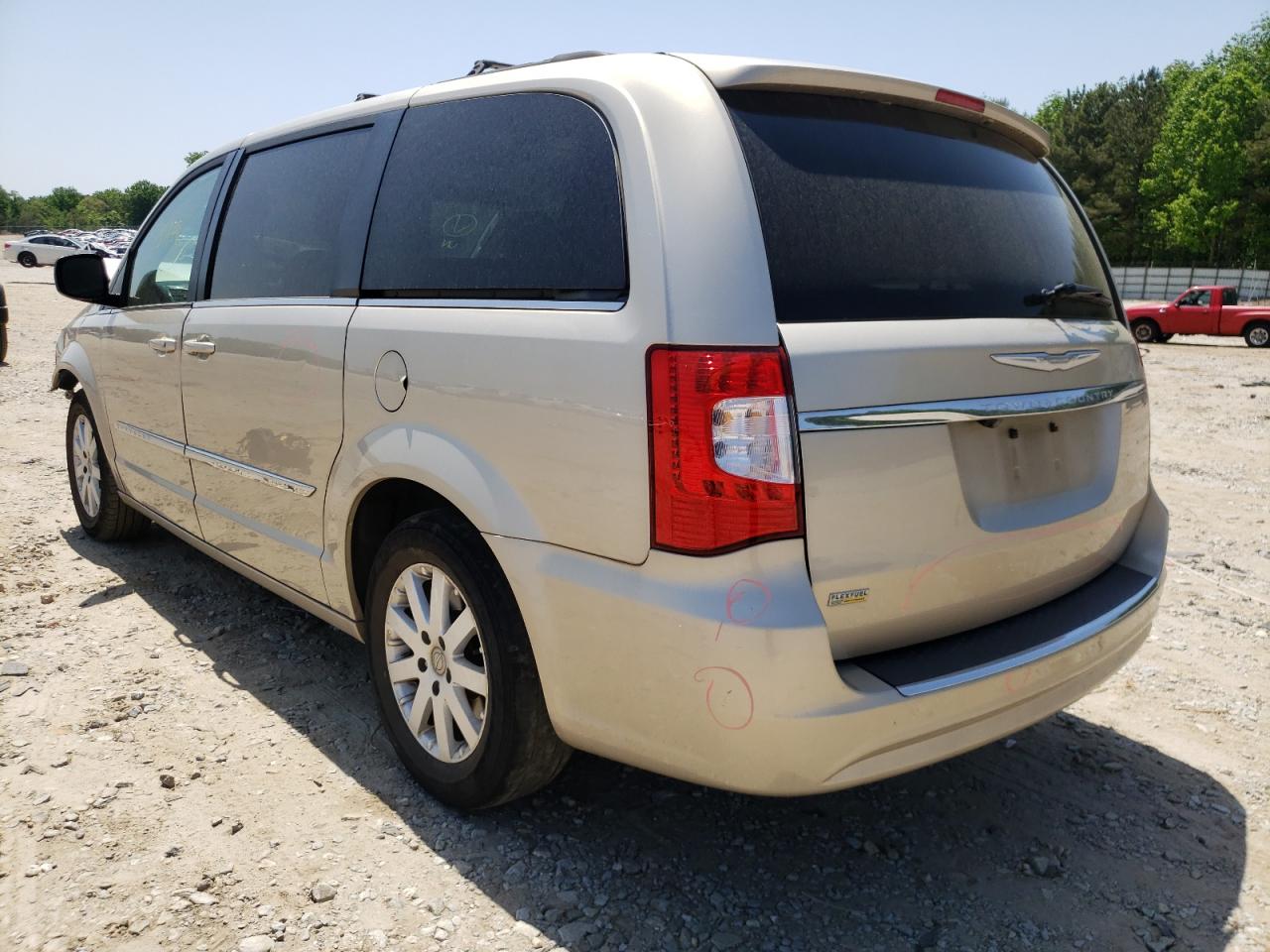 Photo 3 from auction – 2016 CHRYSLER TOWN & COU with VIN 2C4RC1BG8GR186949