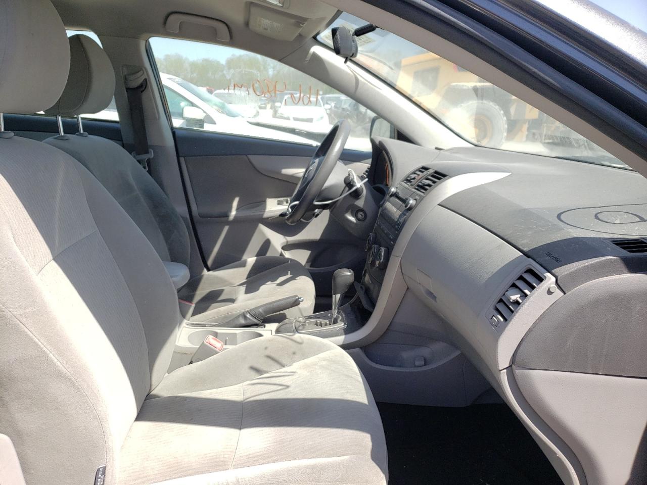 Photo 5 from auction – 2010 TOYOTA COROLLA BA with VIN 2T1BU4EE6AC191231