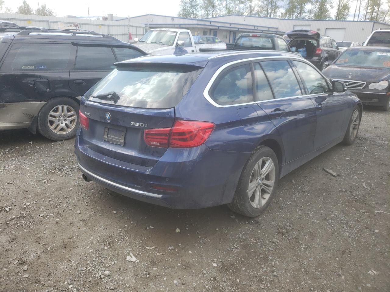 Photo 4 from auction – 2016 BMW 328 XI with VIN WBA8G5C55GK752887