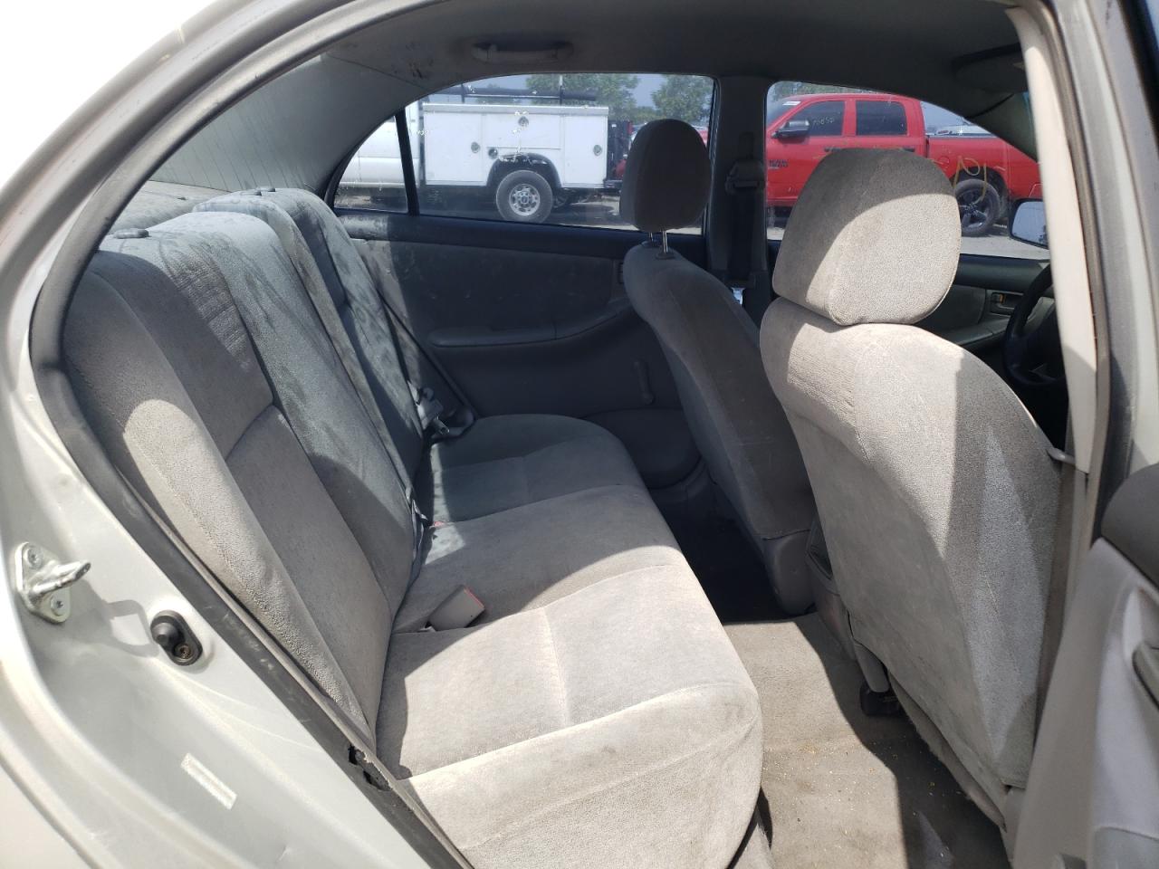 Photo 6 from auction – 2004 TOYOTA COROLLA CE with VIN 1NXBR32E04Z327548