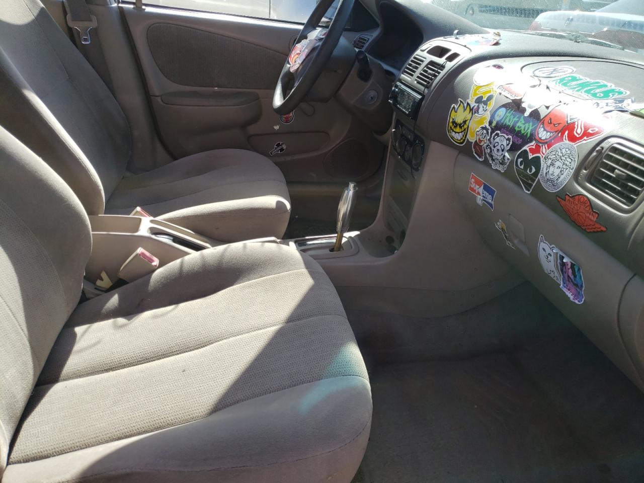 Photo 5 from auction – 2001 TOYOTA COROLLA with VIN 2T1BR12E11C495703