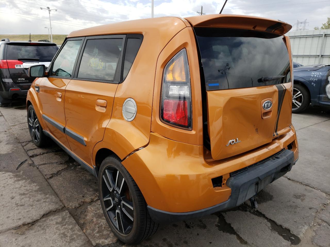 Photo 3 from auction – 2010 KIA SOUL + with VIN KNDJT2A24A7102577