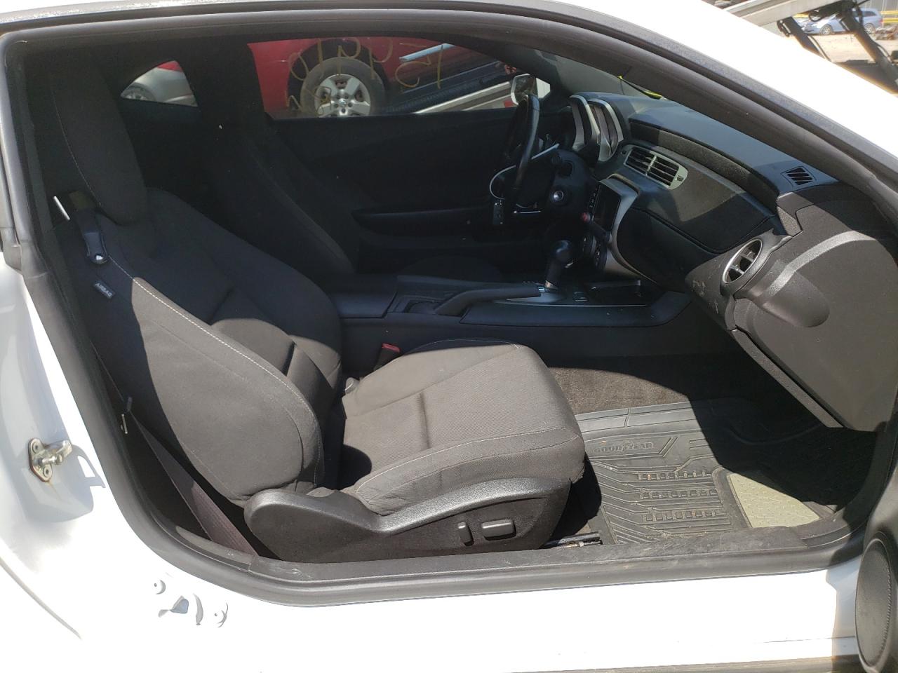 Photo 5 from auction – 2014 CHEVROLET CAMARO LT with VIN 2G1FB1E34E9257228